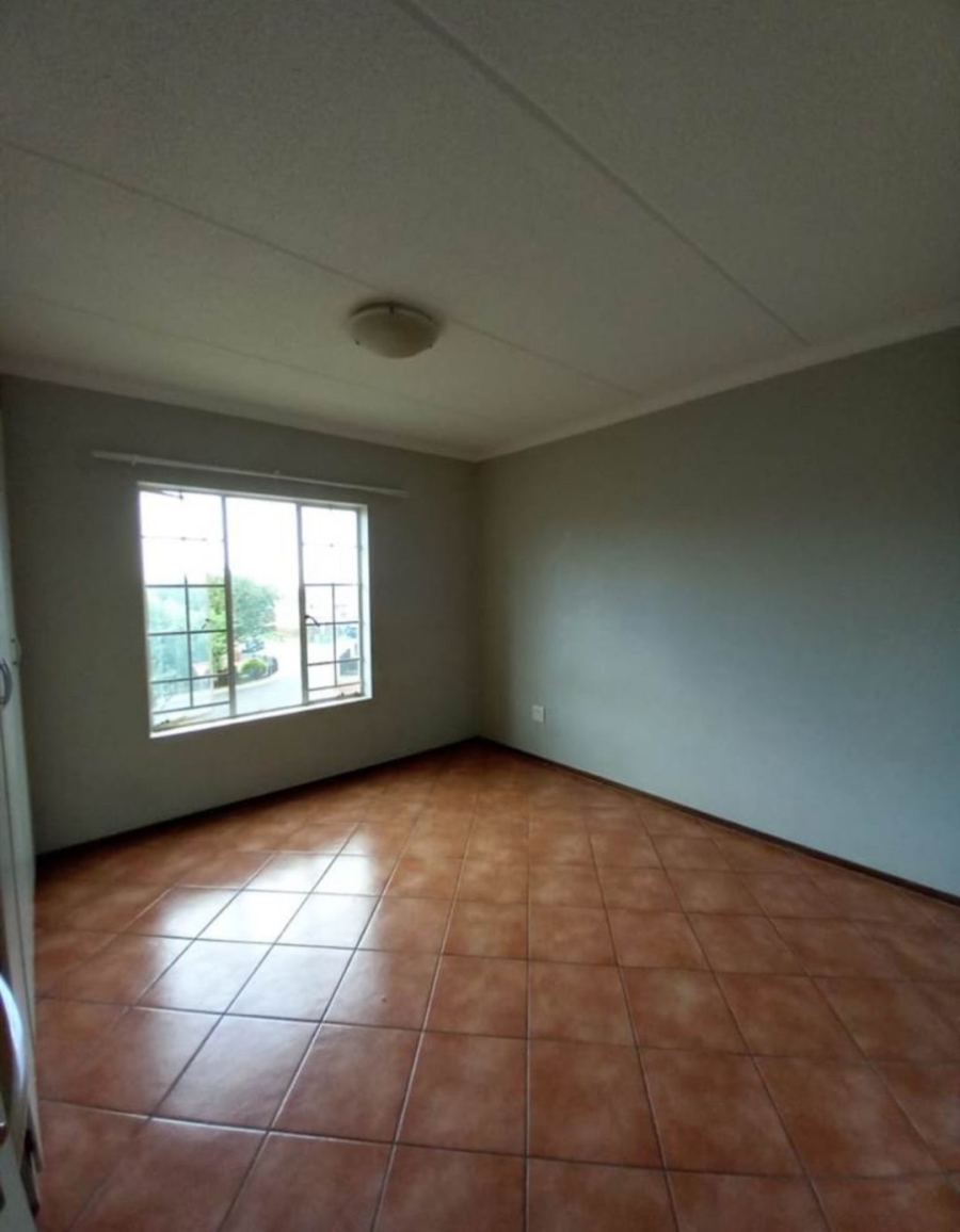 2 Bedroom Property for Sale in Terenure Gauteng