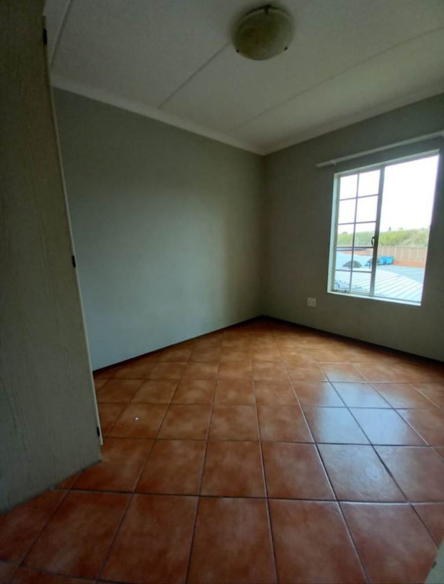 2 Bedroom Property for Sale in Terenure Gauteng