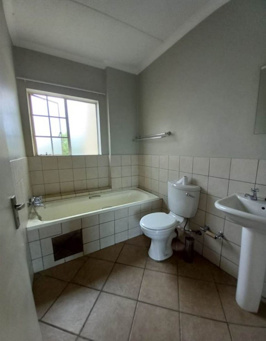 2 Bedroom Property for Sale in Terenure Gauteng