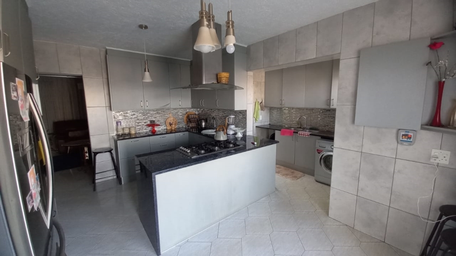 3 Bedroom Property for Sale in Bruma Gauteng