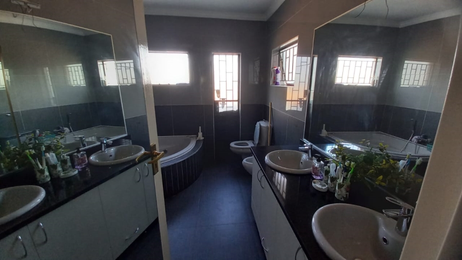 3 Bedroom Property for Sale in Bruma Gauteng