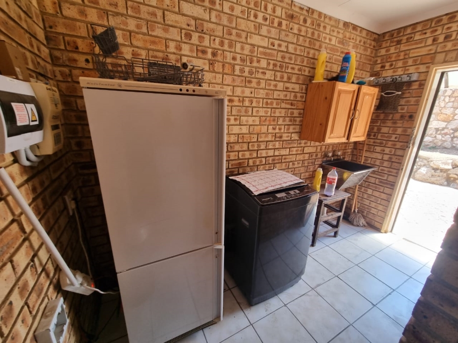 3 Bedroom Property for Sale in Vaaloewer Gauteng