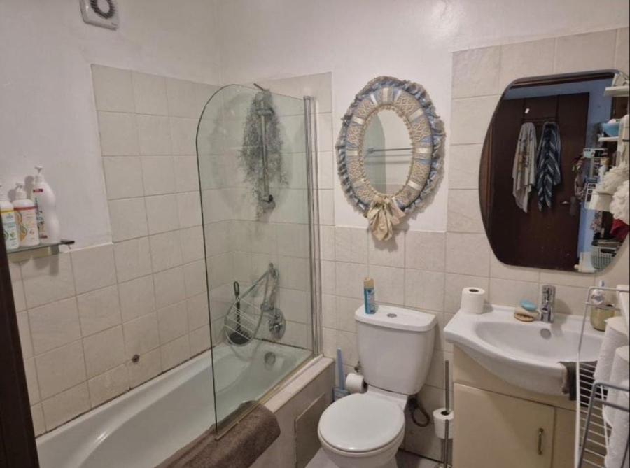 2 Bedroom Property for Sale in Edenvale Central Gauteng