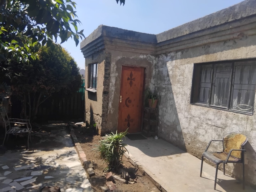 Commercial Property for Sale in Olievenhoutbosch Gauteng