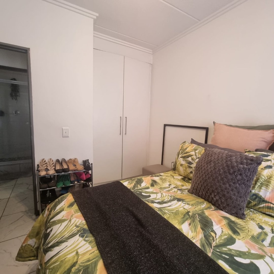 To Let 1 Bedroom Property for Rent in Beverley Gauteng