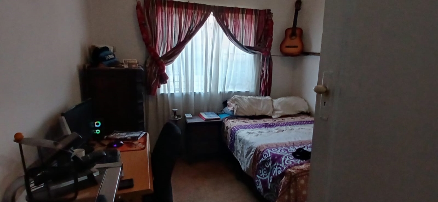 2 Bedroom Property for Sale in Rosettenville Gauteng