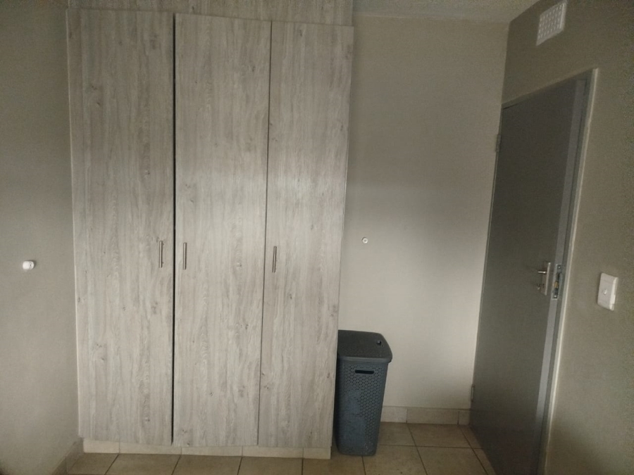 2 Bedroom Property for Sale in Montana Tuine Gauteng