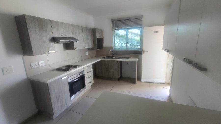 To Let  Bedroom Property for Rent in Carlswald Gauteng