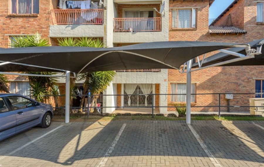 2 Bedroom Property for Sale in Birchleigh Gauteng
