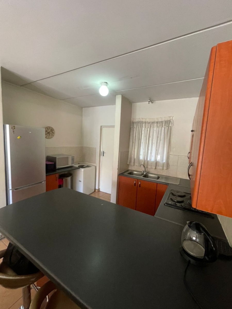 2 Bedroom Property for Sale in Birchleigh Gauteng
