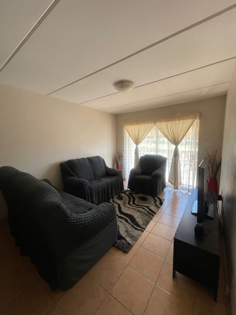 2 Bedroom Property for Sale in Birchleigh Gauteng