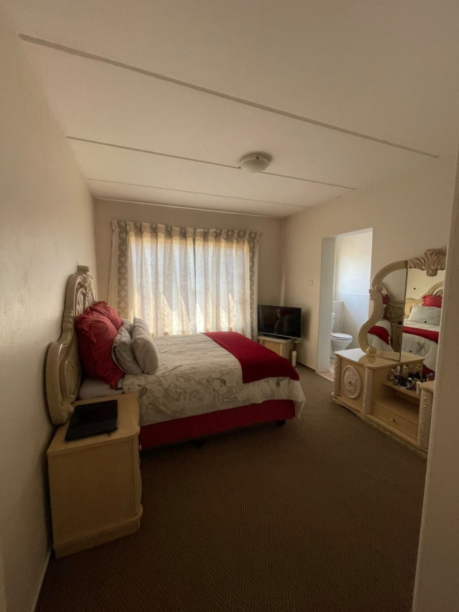 2 Bedroom Property for Sale in Birchleigh Gauteng
