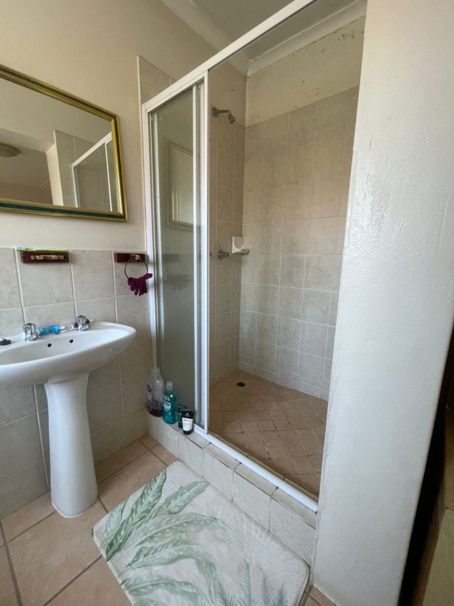 2 Bedroom Property for Sale in Birchleigh Gauteng