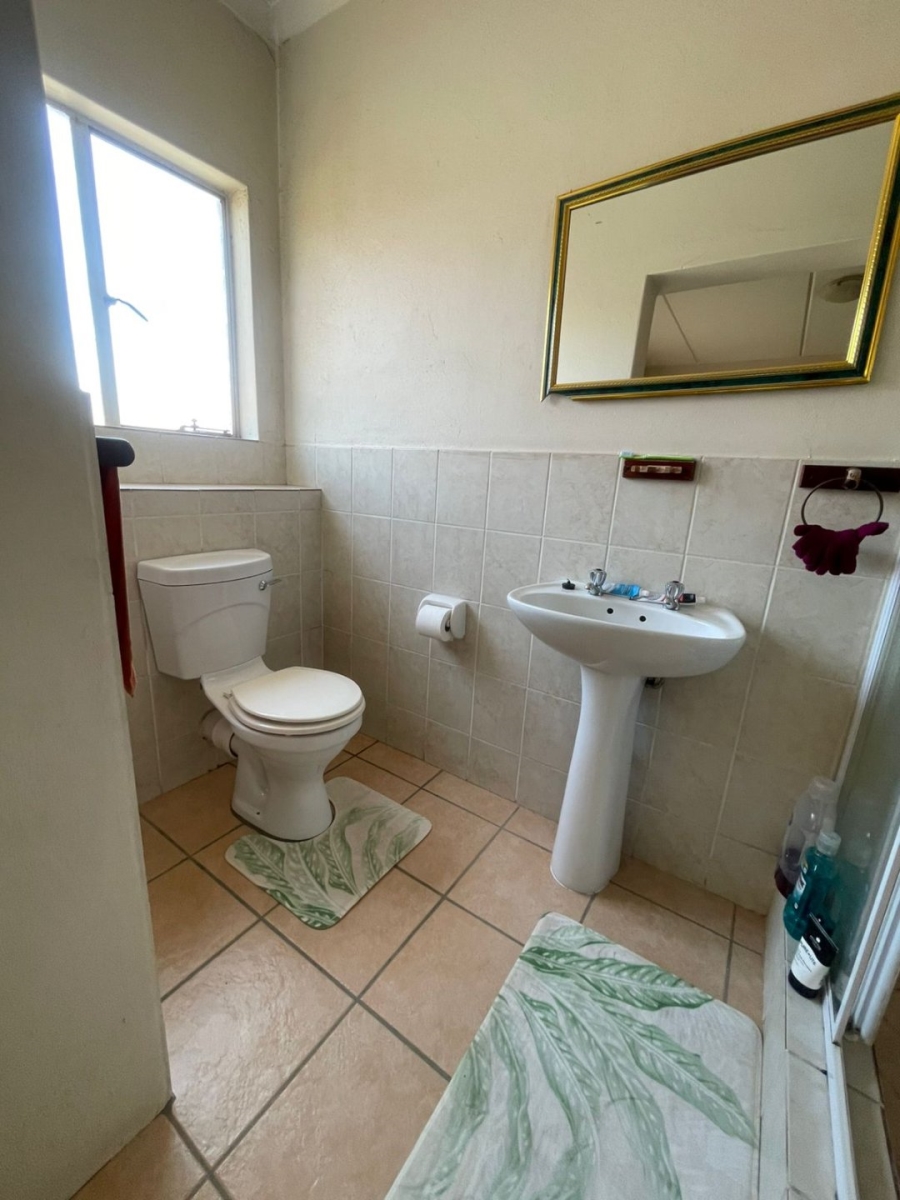 2 Bedroom Property for Sale in Birchleigh Gauteng