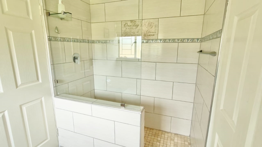 4 Bedroom Property for Sale in Vaal Marina Gauteng