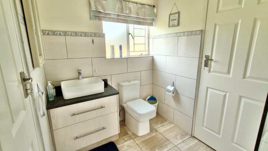 4 Bedroom Property for Sale in Vaal Marina Gauteng