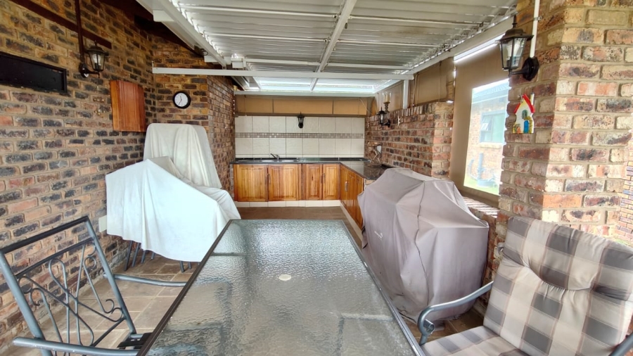 4 Bedroom Property for Sale in Vaal Marina Gauteng