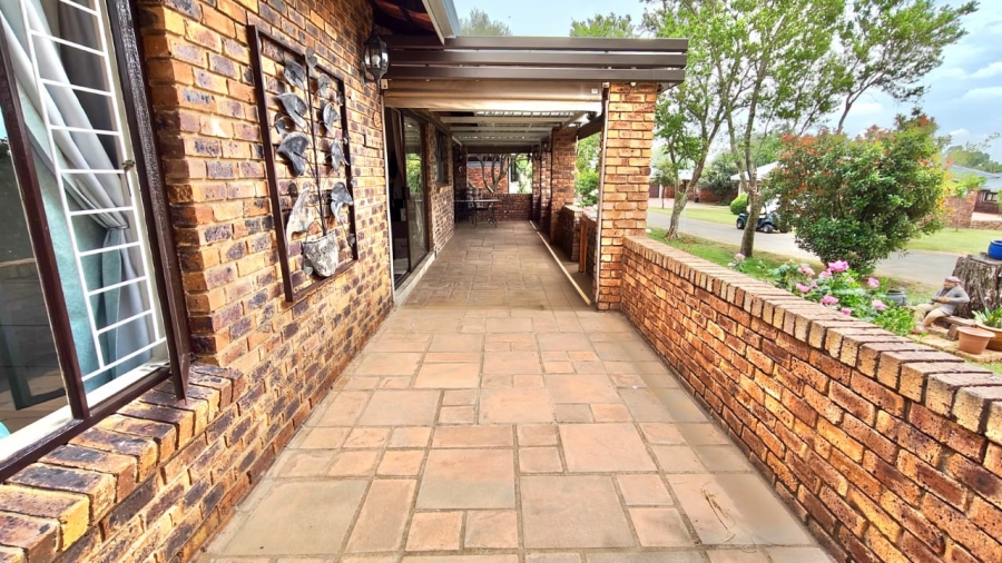 4 Bedroom Property for Sale in Vaal Marina Gauteng