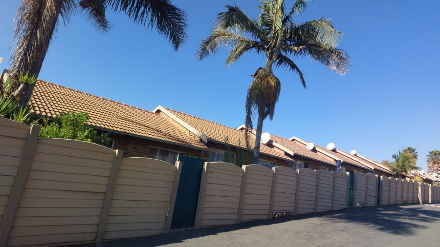 2 Bedroom Property for Sale in Birch Acres Gauteng