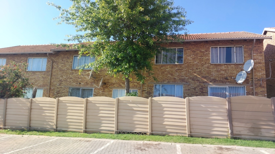 2 Bedroom Property for Sale in Birch Acres Gauteng