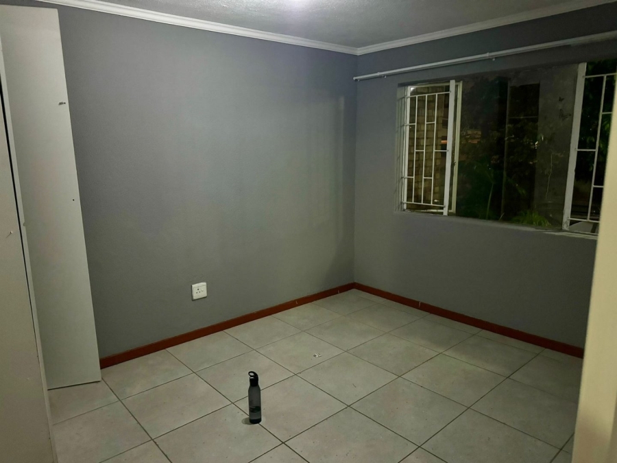 2 Bedroom Property for Sale in Birch Acres Gauteng