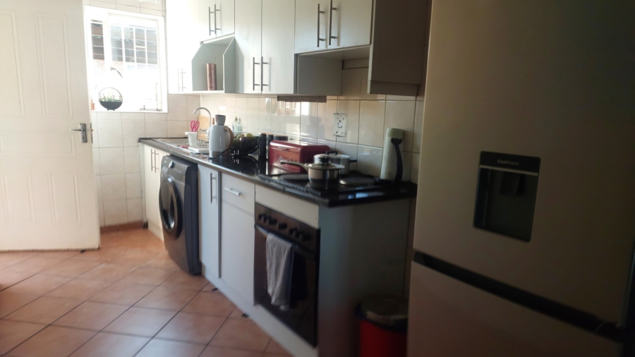 2 Bedroom Property for Sale in Birch Acres Gauteng