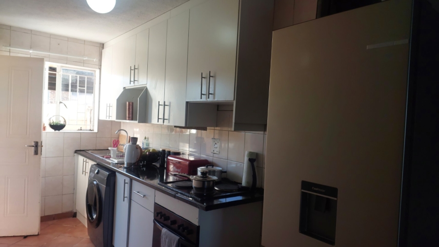 2 Bedroom Property for Sale in Birch Acres Gauteng