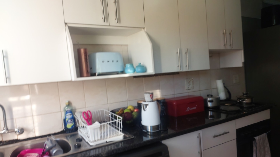 2 Bedroom Property for Sale in Birch Acres Gauteng