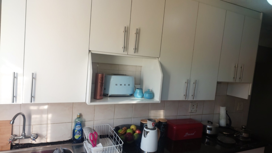 2 Bedroom Property for Sale in Birch Acres Gauteng