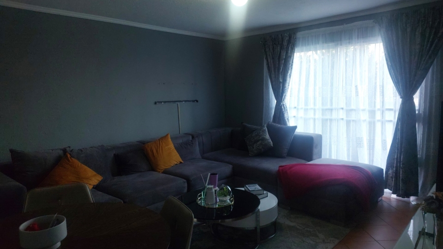 2 Bedroom Property for Sale in Birch Acres Gauteng