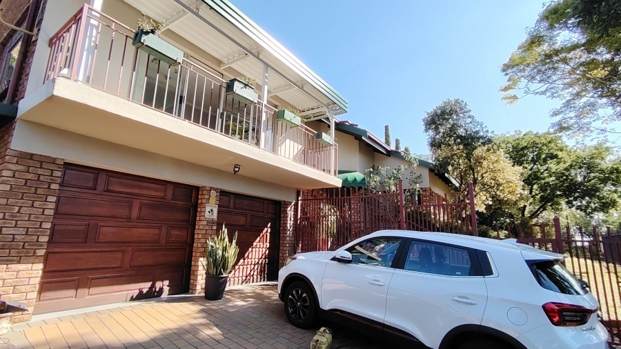 4 Bedroom Property for Sale in Zwartkop Gauteng