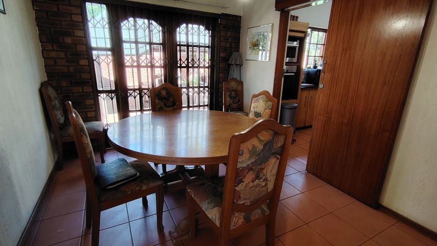 4 Bedroom Property for Sale in Zwartkop Gauteng