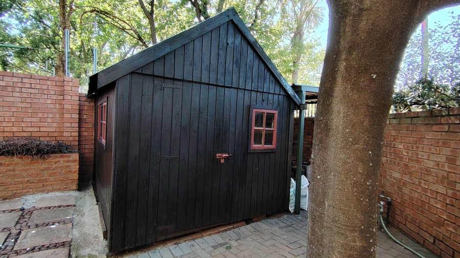 4 Bedroom Property for Sale in Zwartkop Gauteng