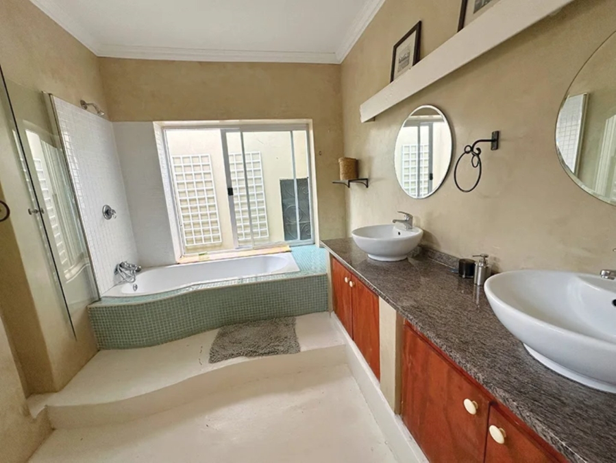 To Let 2 Bedroom Property for Rent in Highlands North Gauteng