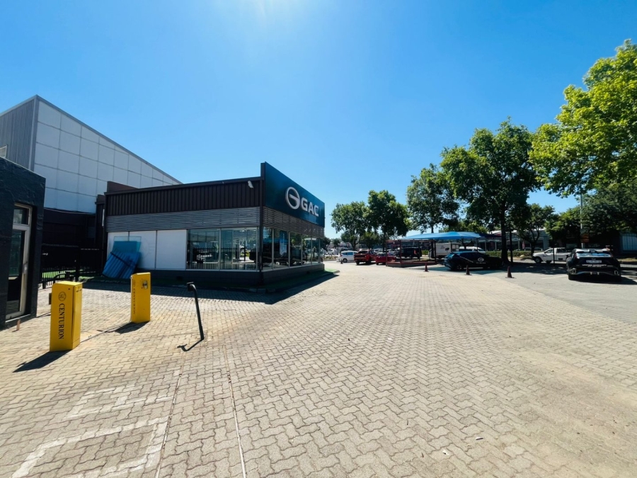 Commercial Property for Sale in Randjespark Gauteng