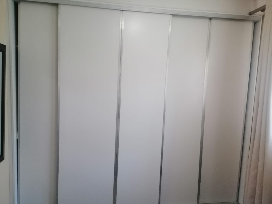 To Let 4 Bedroom Property for Rent in Riverside View Gauteng