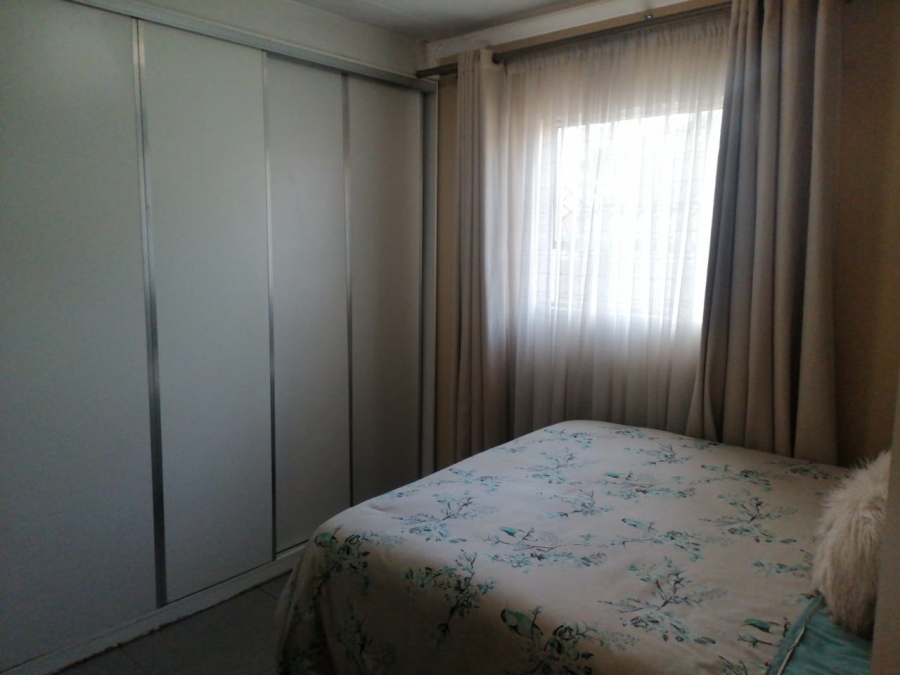 To Let 4 Bedroom Property for Rent in Riverside View Gauteng