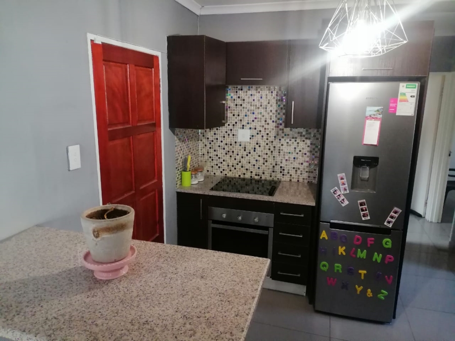 To Let 4 Bedroom Property for Rent in Riverside View Gauteng