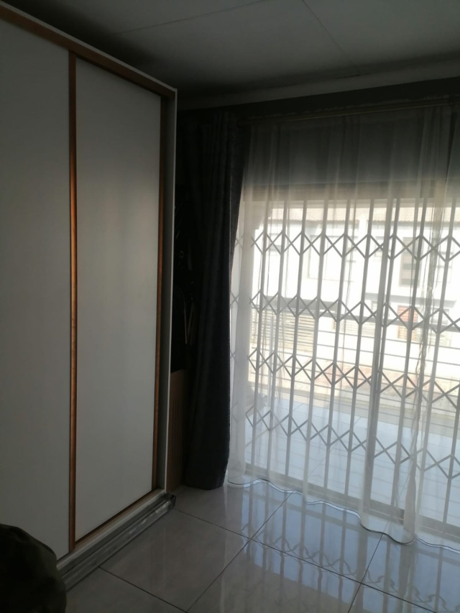 To Let 4 Bedroom Property for Rent in Riverside View Gauteng