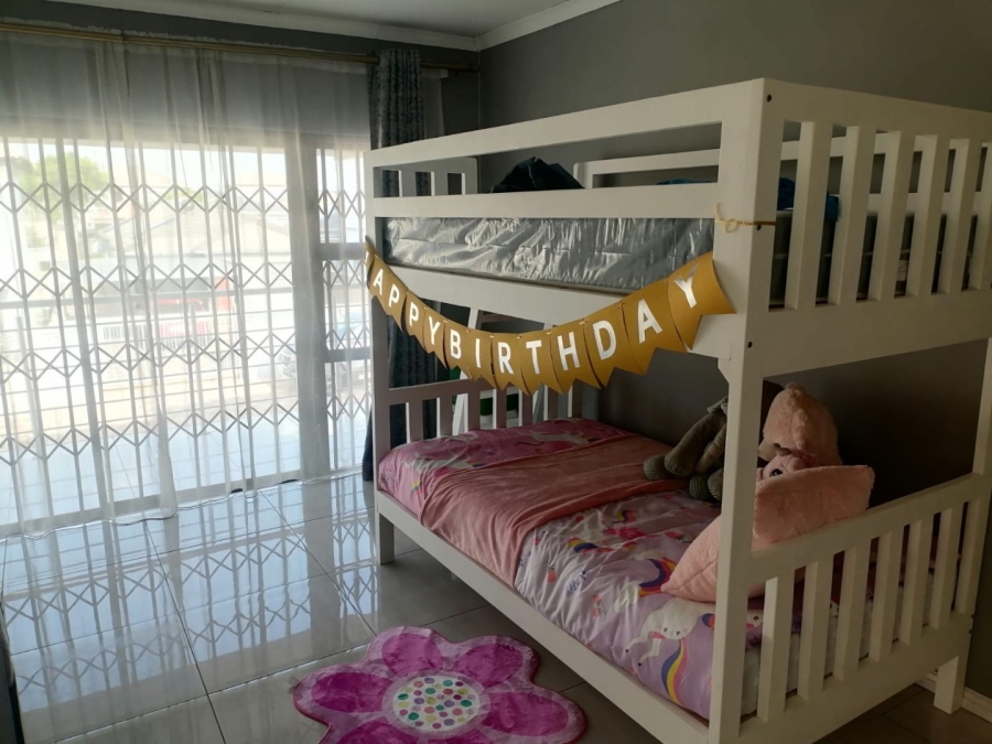 To Let 4 Bedroom Property for Rent in Riverside View Gauteng