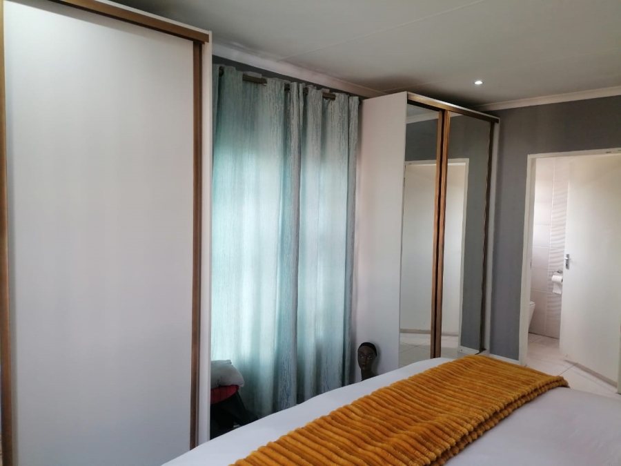 To Let 4 Bedroom Property for Rent in Riverside View Gauteng