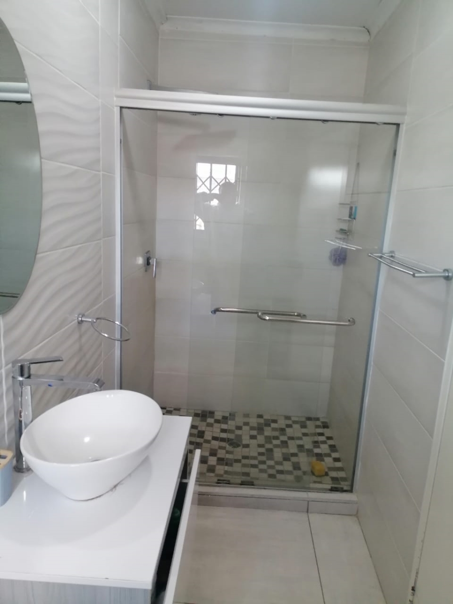 To Let 4 Bedroom Property for Rent in Riverside View Gauteng