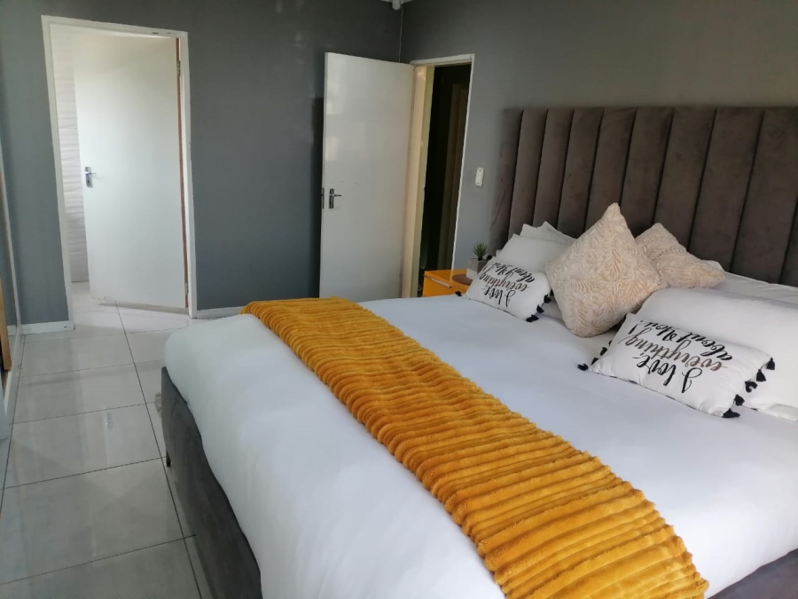 To Let 4 Bedroom Property for Rent in Riverside View Gauteng