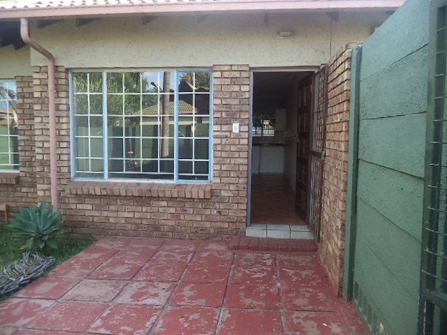 To Let 2 Bedroom Property for Rent in Montana Park Gauteng