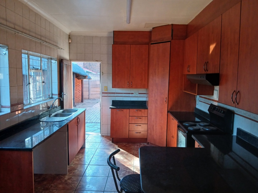  Bedroom Property for Sale in Pretoria West Gauteng