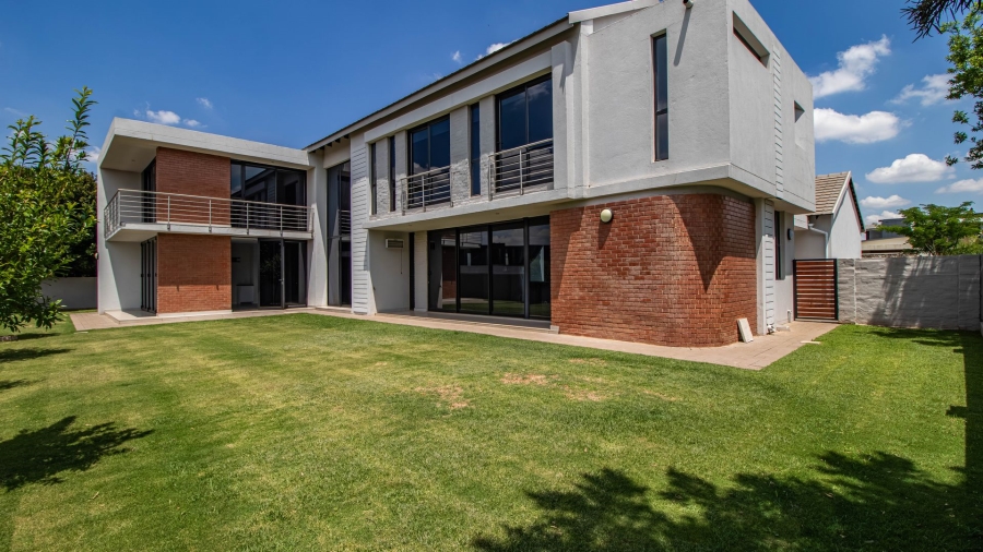 4 Bedroom Property for Sale in Serengeti Lifestyle Estate Gauteng