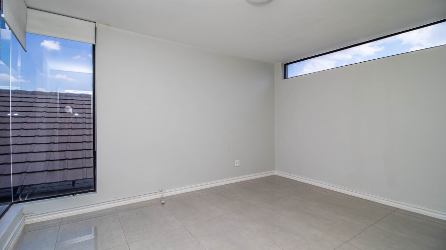 4 Bedroom Property for Sale in Serengeti Lifestyle Estate Gauteng