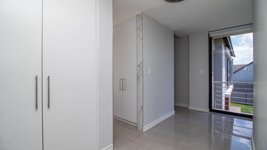 4 Bedroom Property for Sale in Serengeti Lifestyle Estate Gauteng