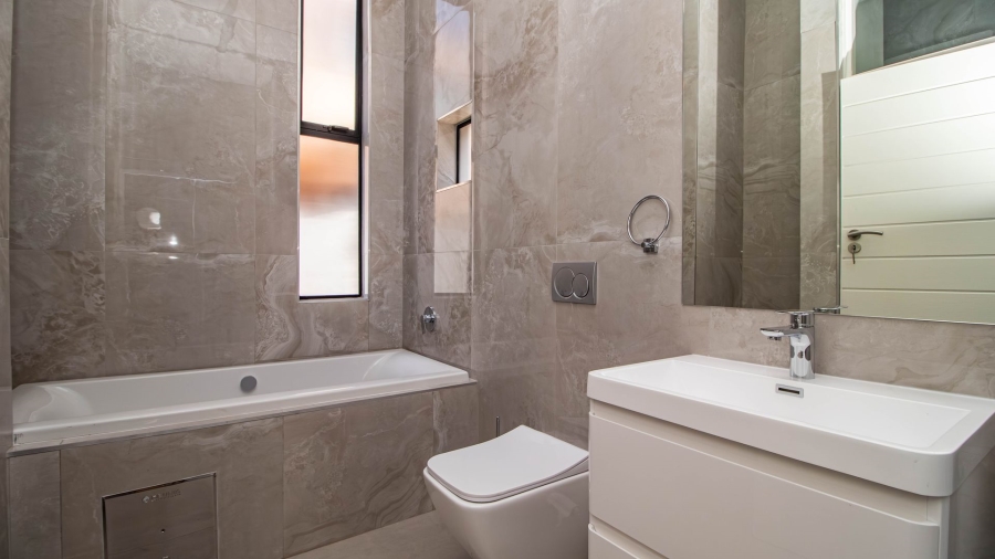 4 Bedroom Property for Sale in Serengeti Lifestyle Estate Gauteng