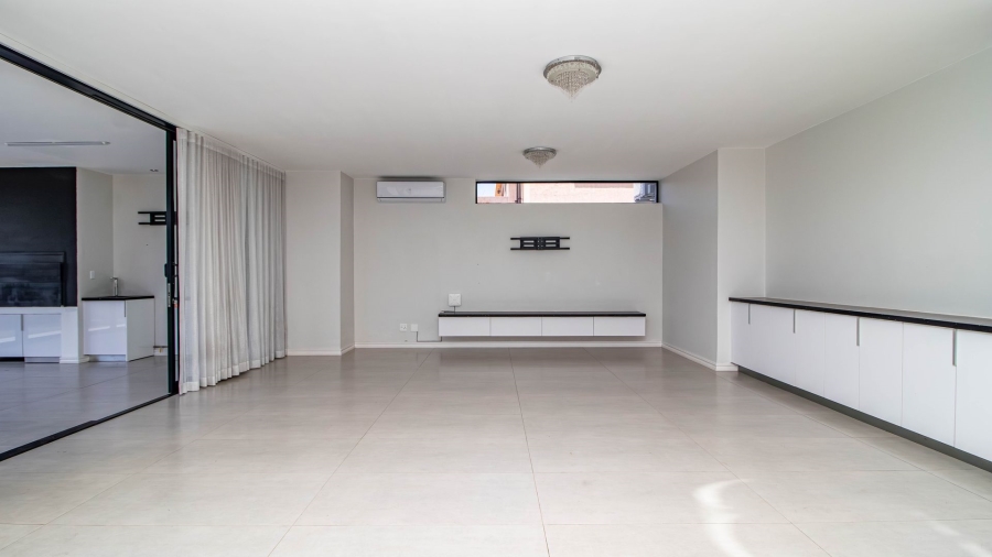 4 Bedroom Property for Sale in Serengeti Lifestyle Estate Gauteng